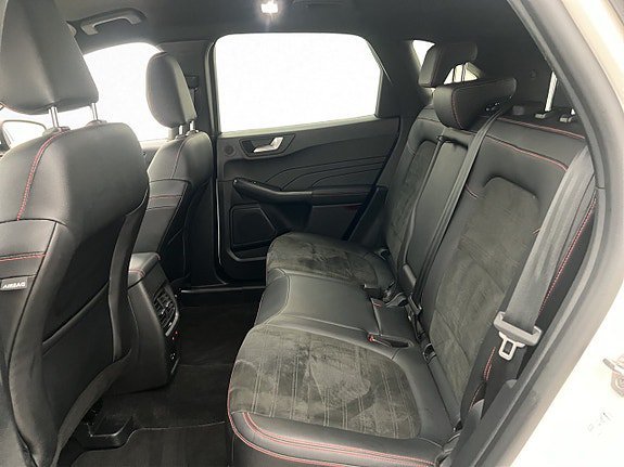 Vehicle Image 26