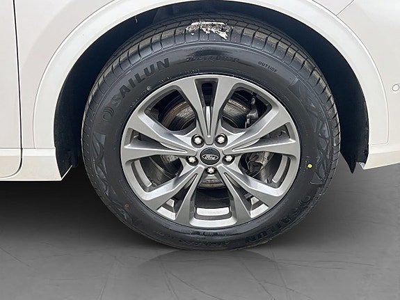 Vehicle Image 33