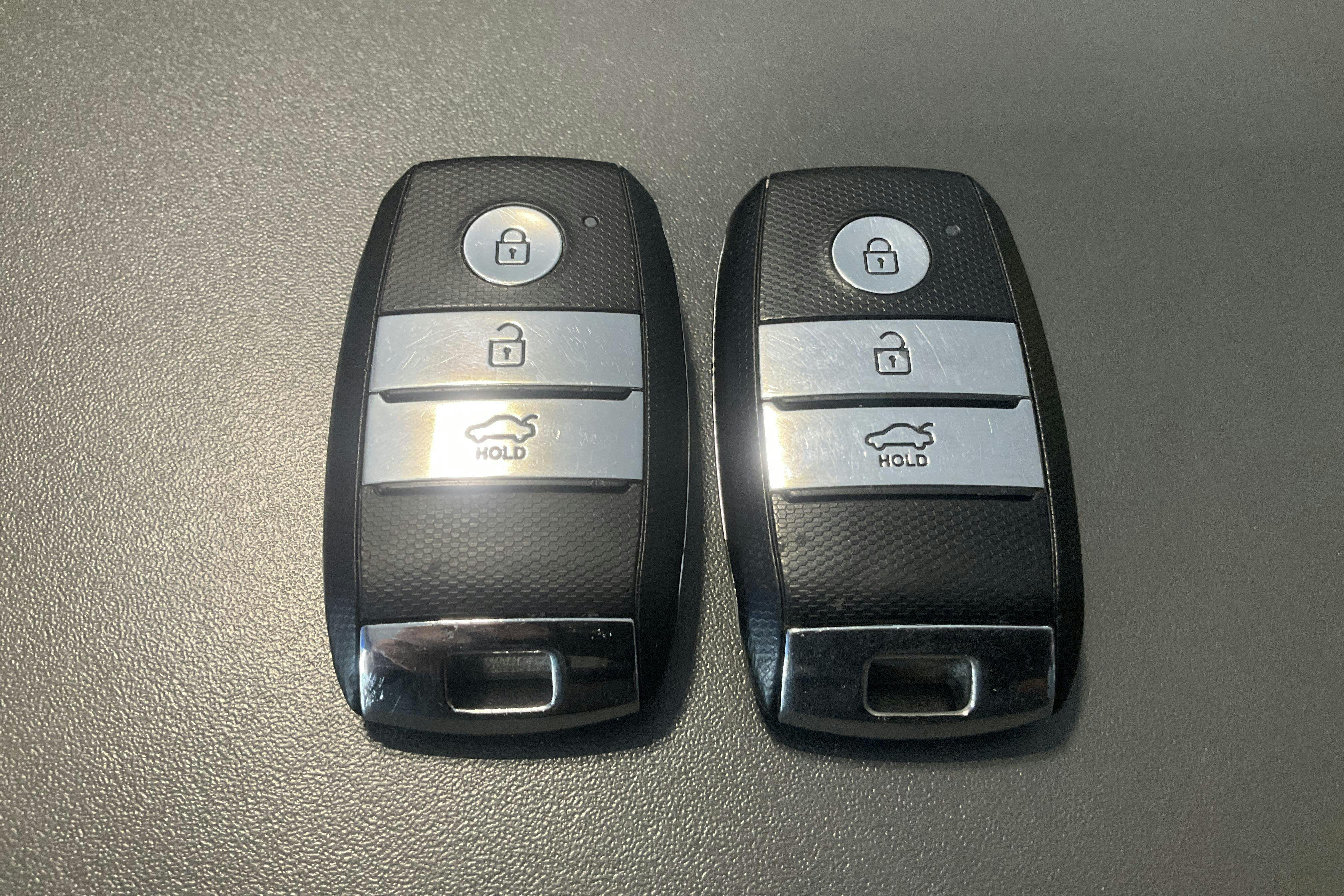 Vehicle Image 24