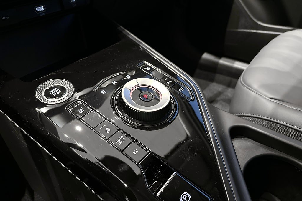 Vehicle Image 19