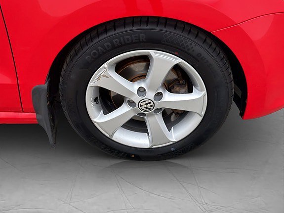 Vehicle Image 21