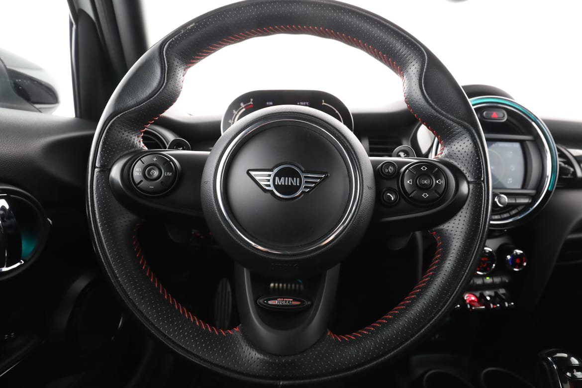 Vehicle Image 19