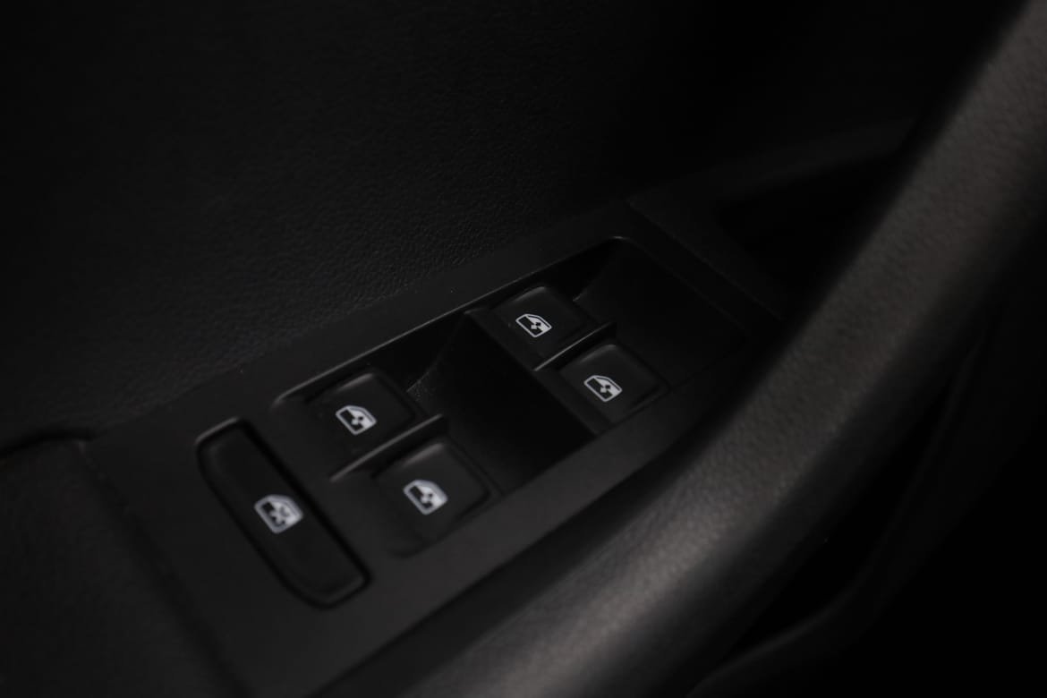 Vehicle Image 34