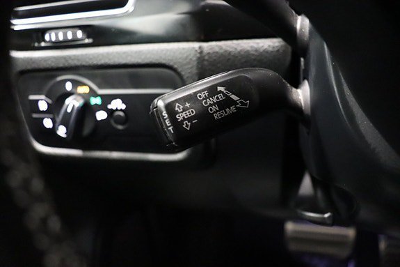 Vehicle Image 29