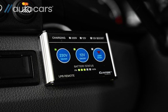 Vehicle Image 32