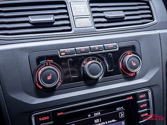 Vehicle Image 24