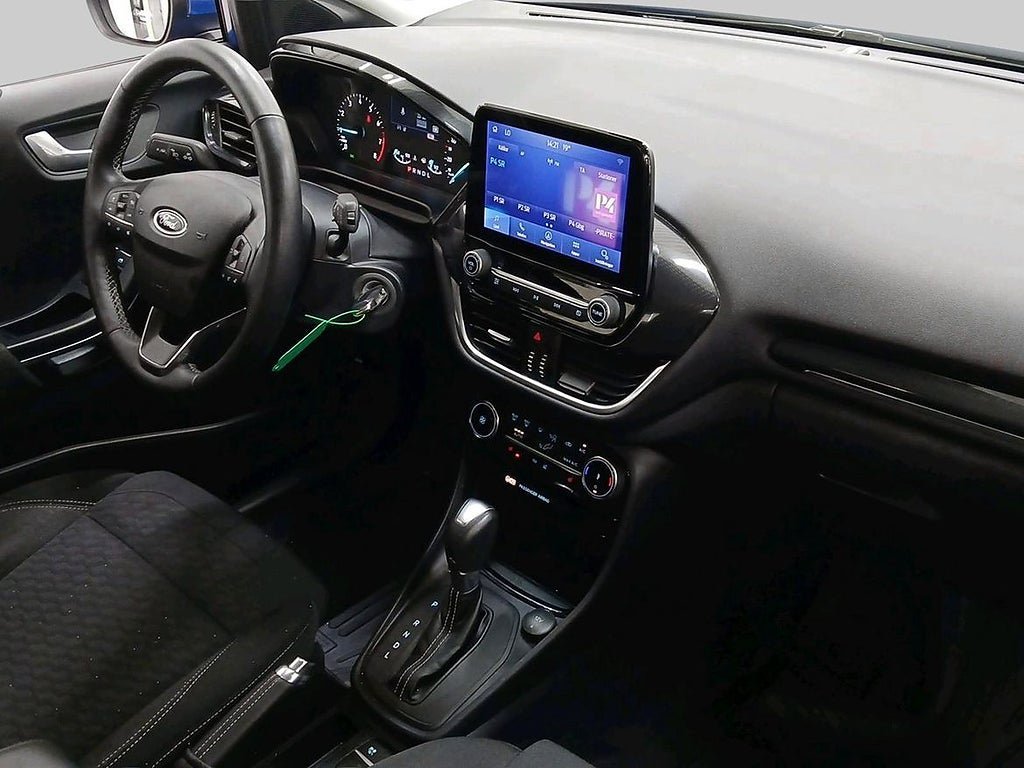 Vehicle Image 9