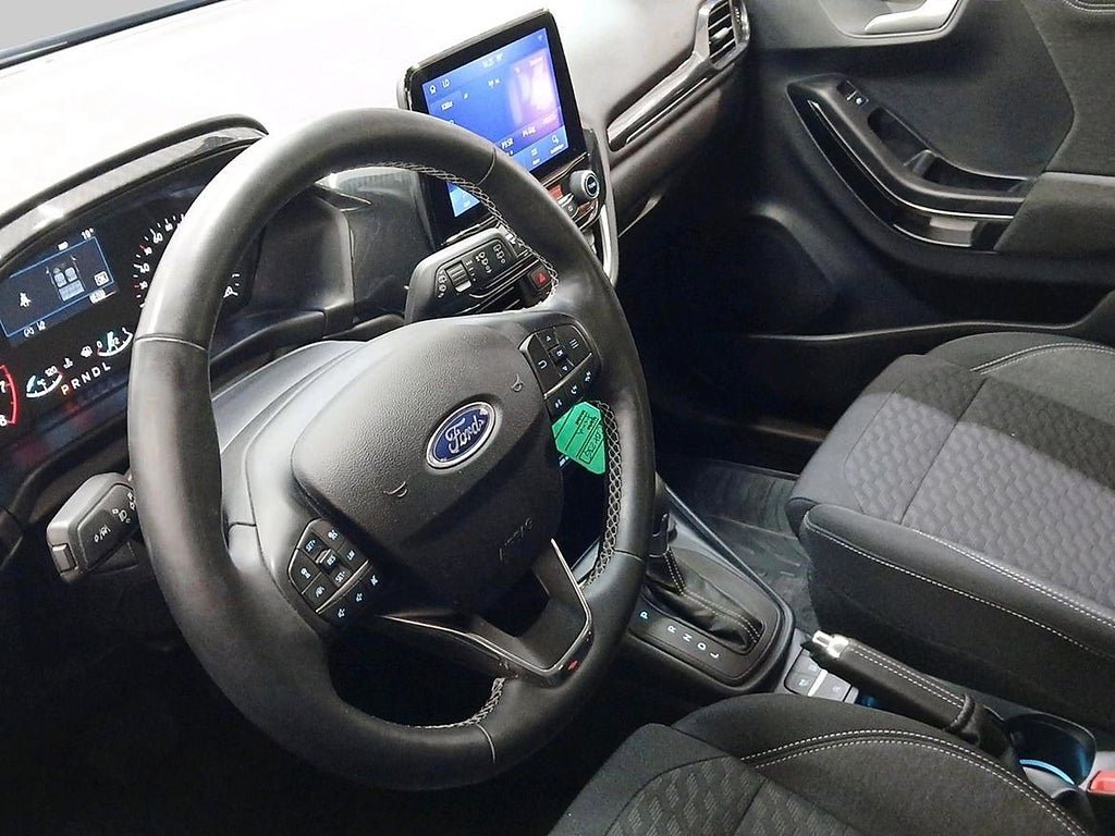 Vehicle Image 13