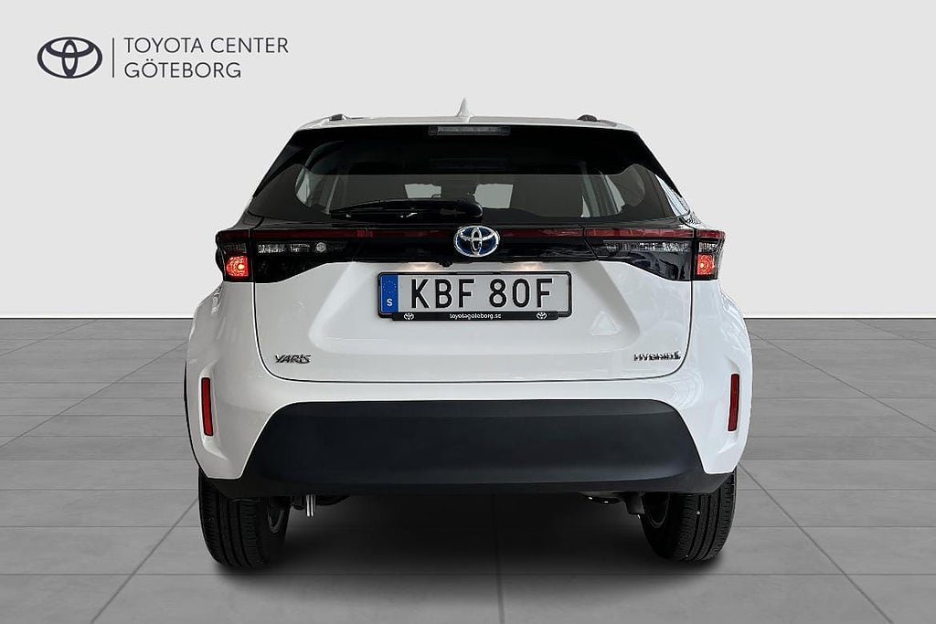 Vehicle Image 6