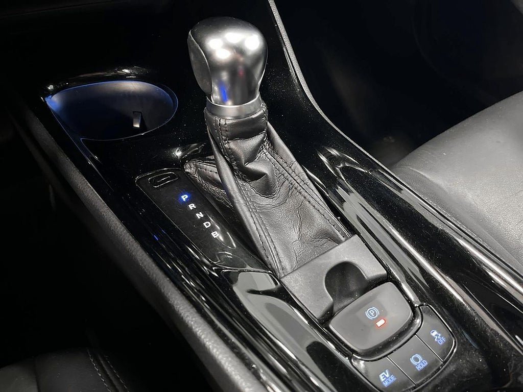 Vehicle Image 18