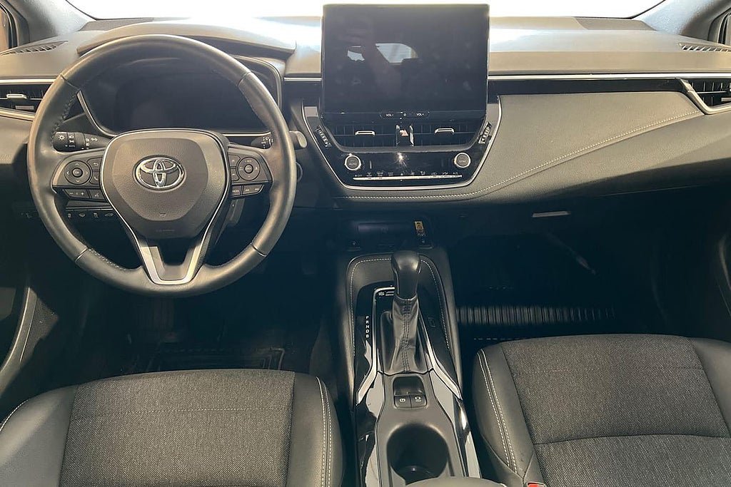 Vehicle Image 10