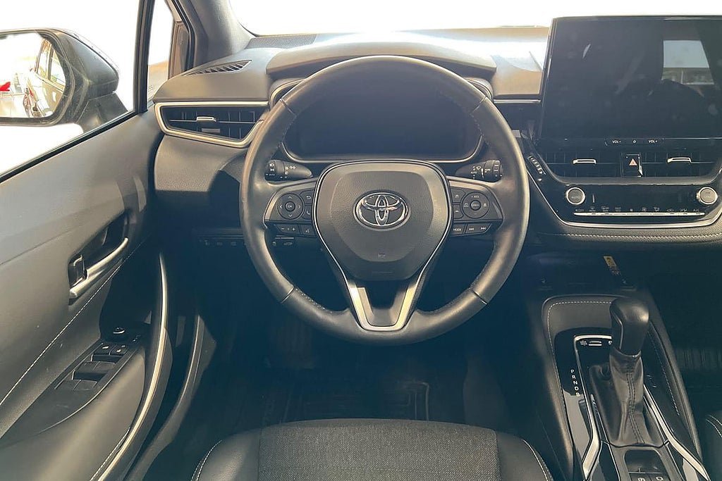 Vehicle Image 11