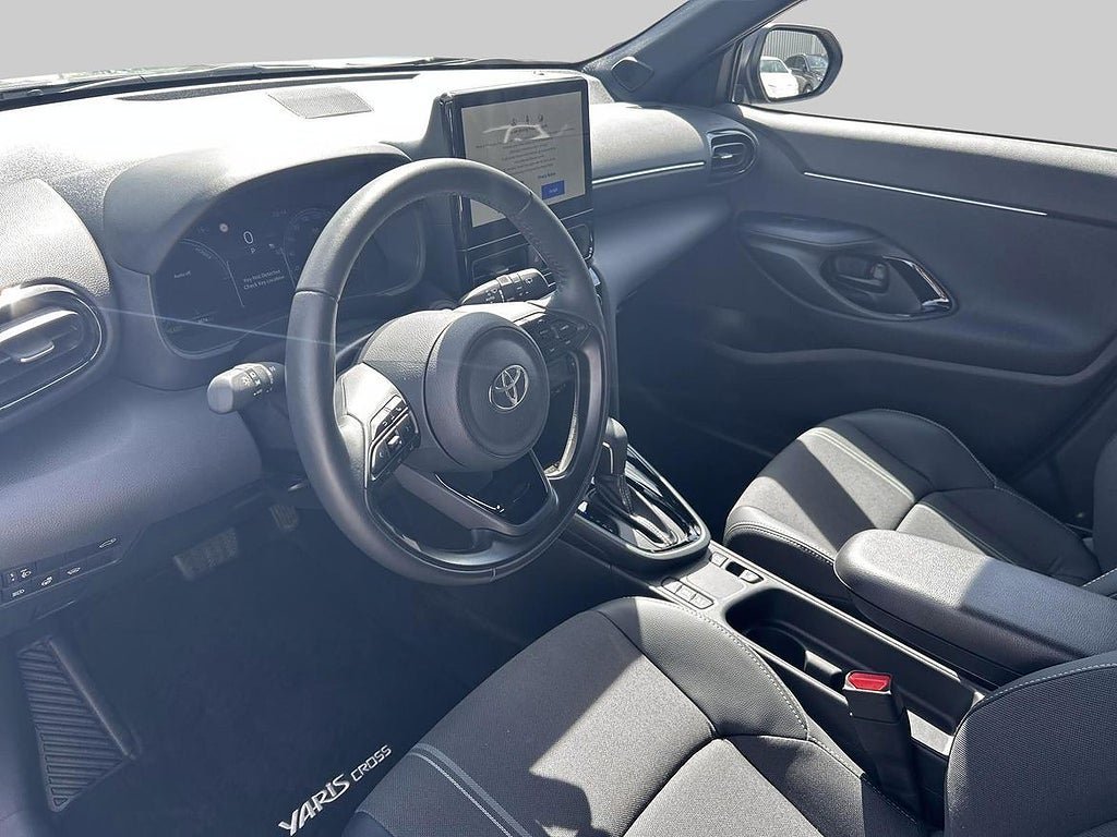 Vehicle Image 13