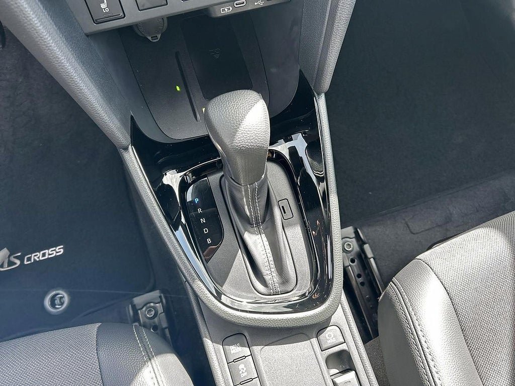 Vehicle Image 17