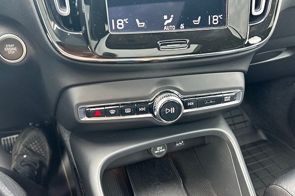 Vehicle Image 34