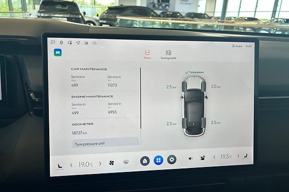 Vehicle Image 30