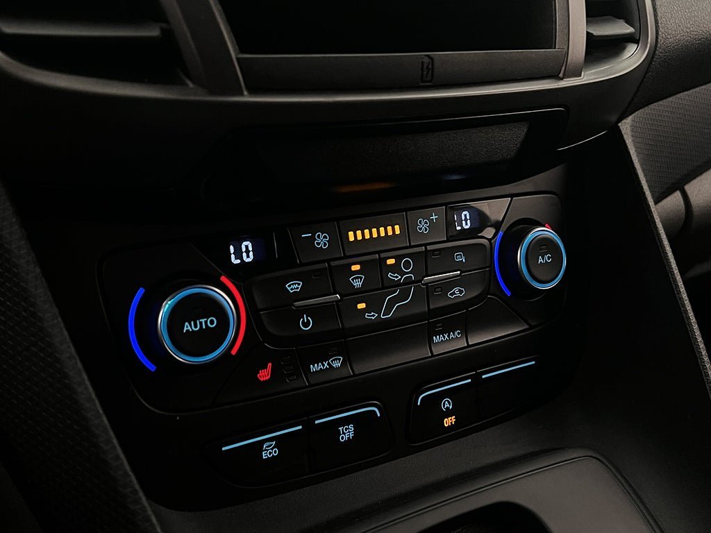 Vehicle Image 24