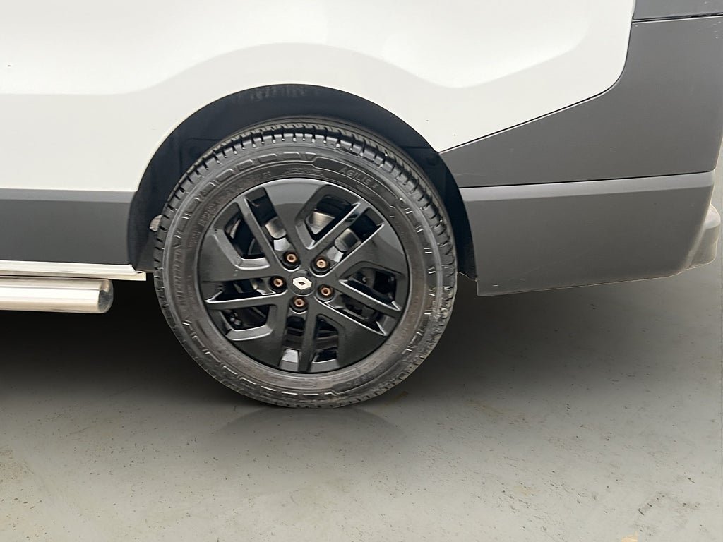 Vehicle Image 33