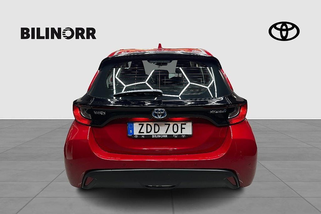 Vehicle Image 7