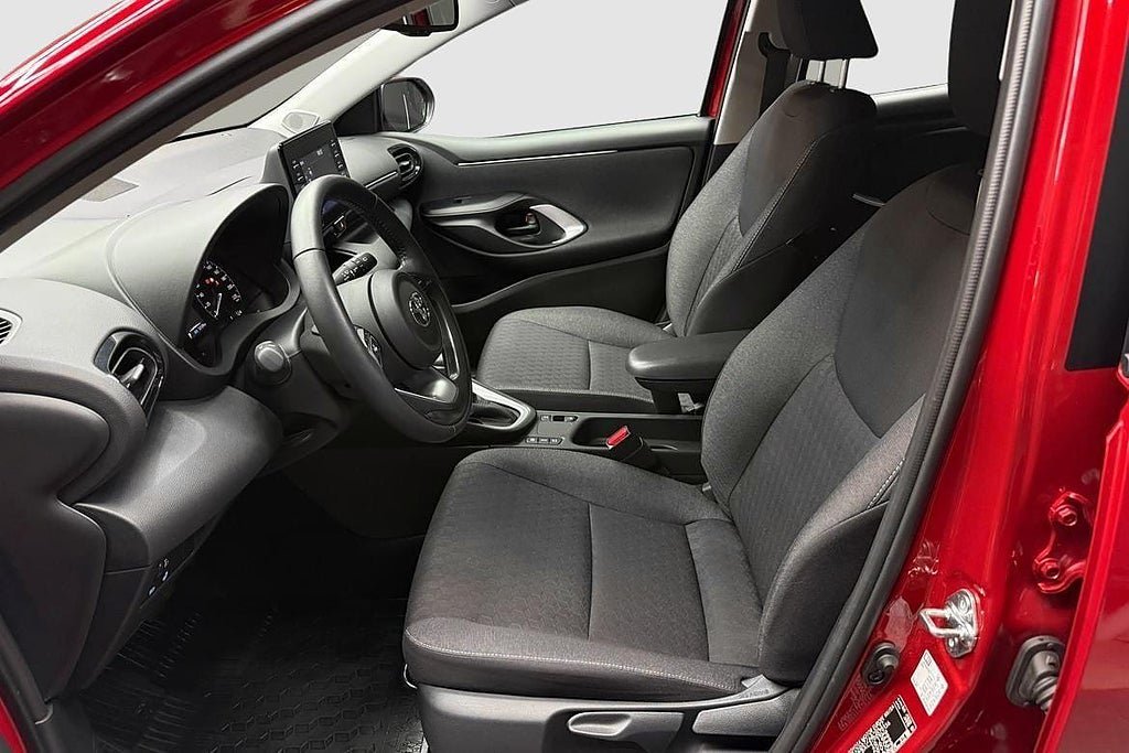 Vehicle Image 11
