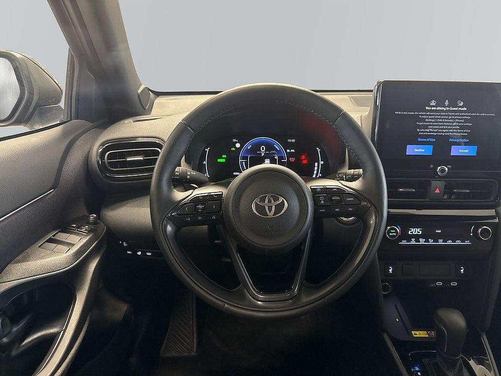 Vehicle Image 9