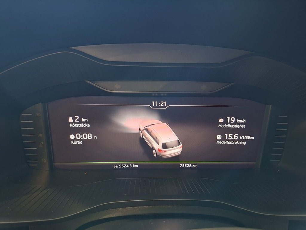 Vehicle Image 11