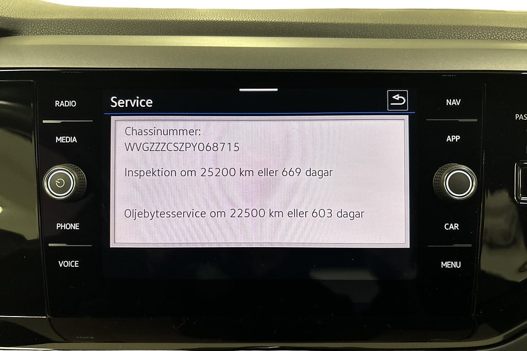 Vehicle Image 21