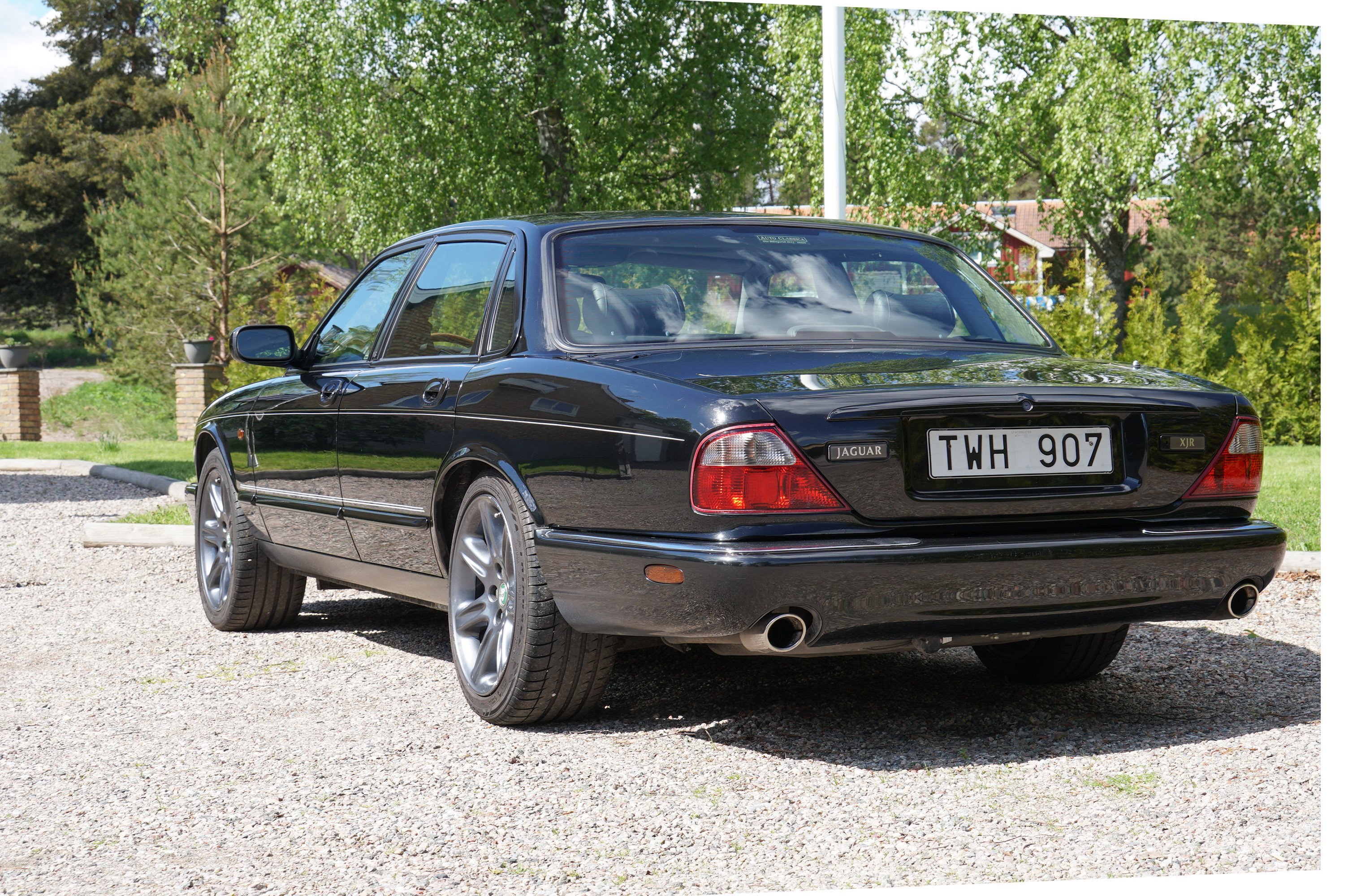 Vehicle Image 23
