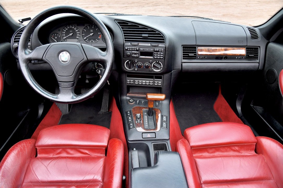 Vehicle Image 21