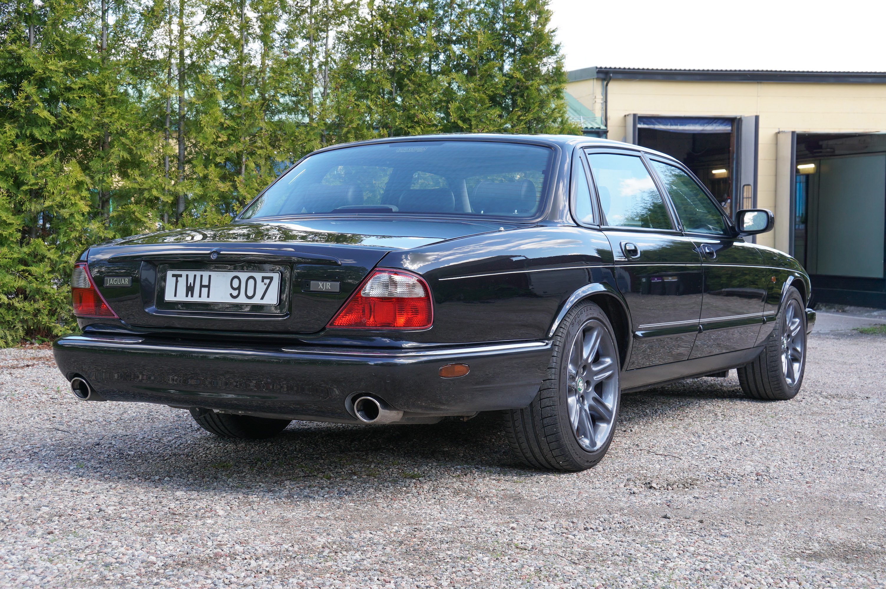 Vehicle Image 34