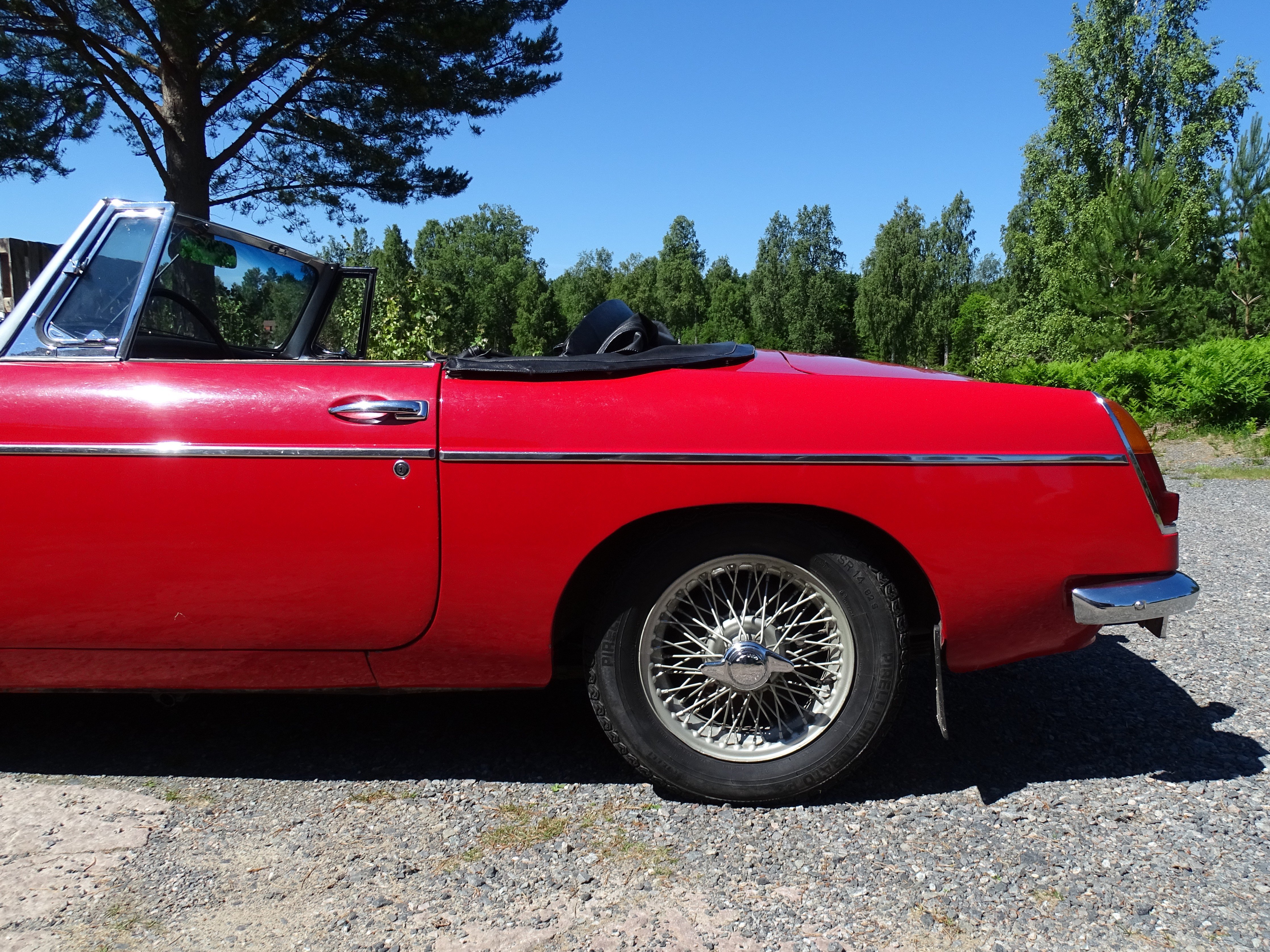 Vehicle Image 16