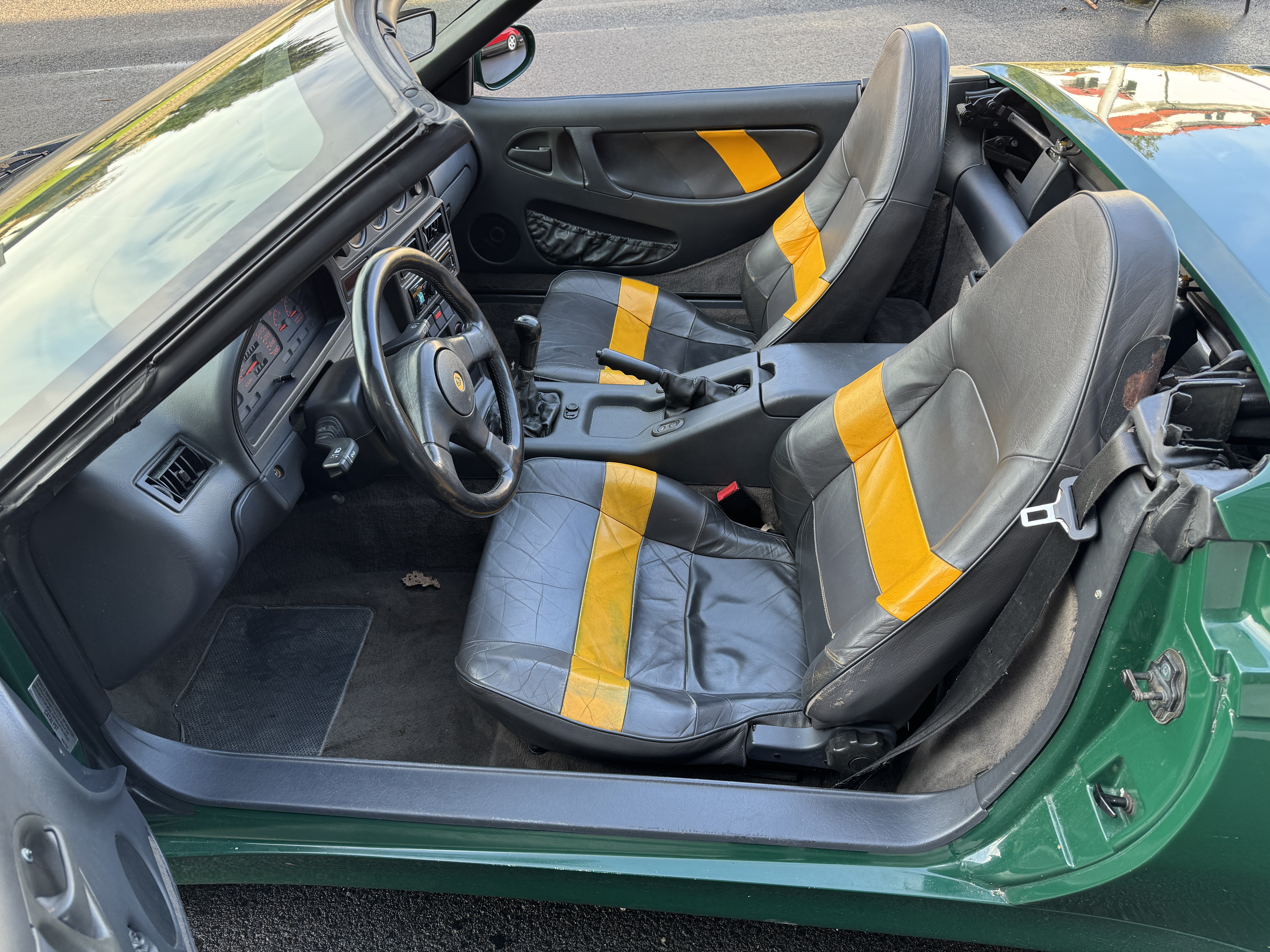 Vehicle Image 15