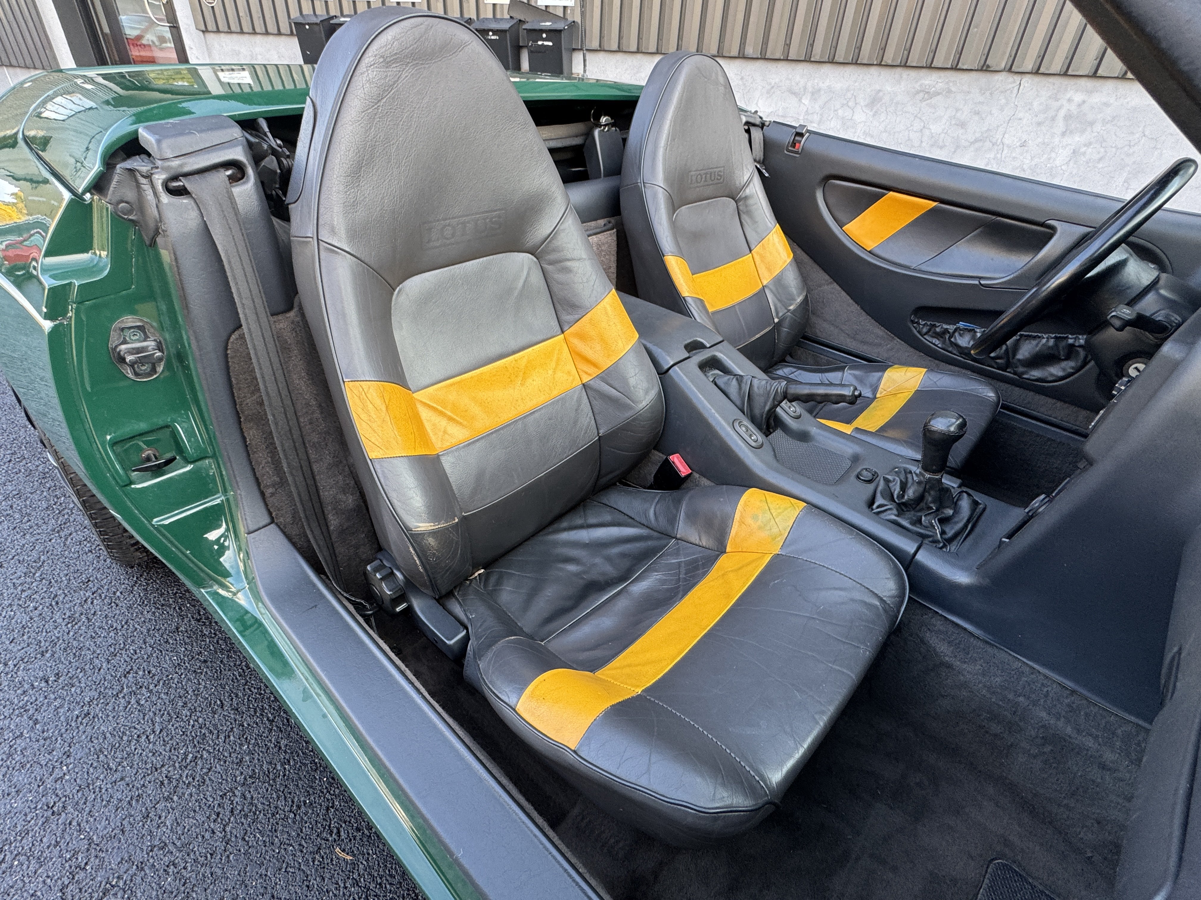 Vehicle Image 18