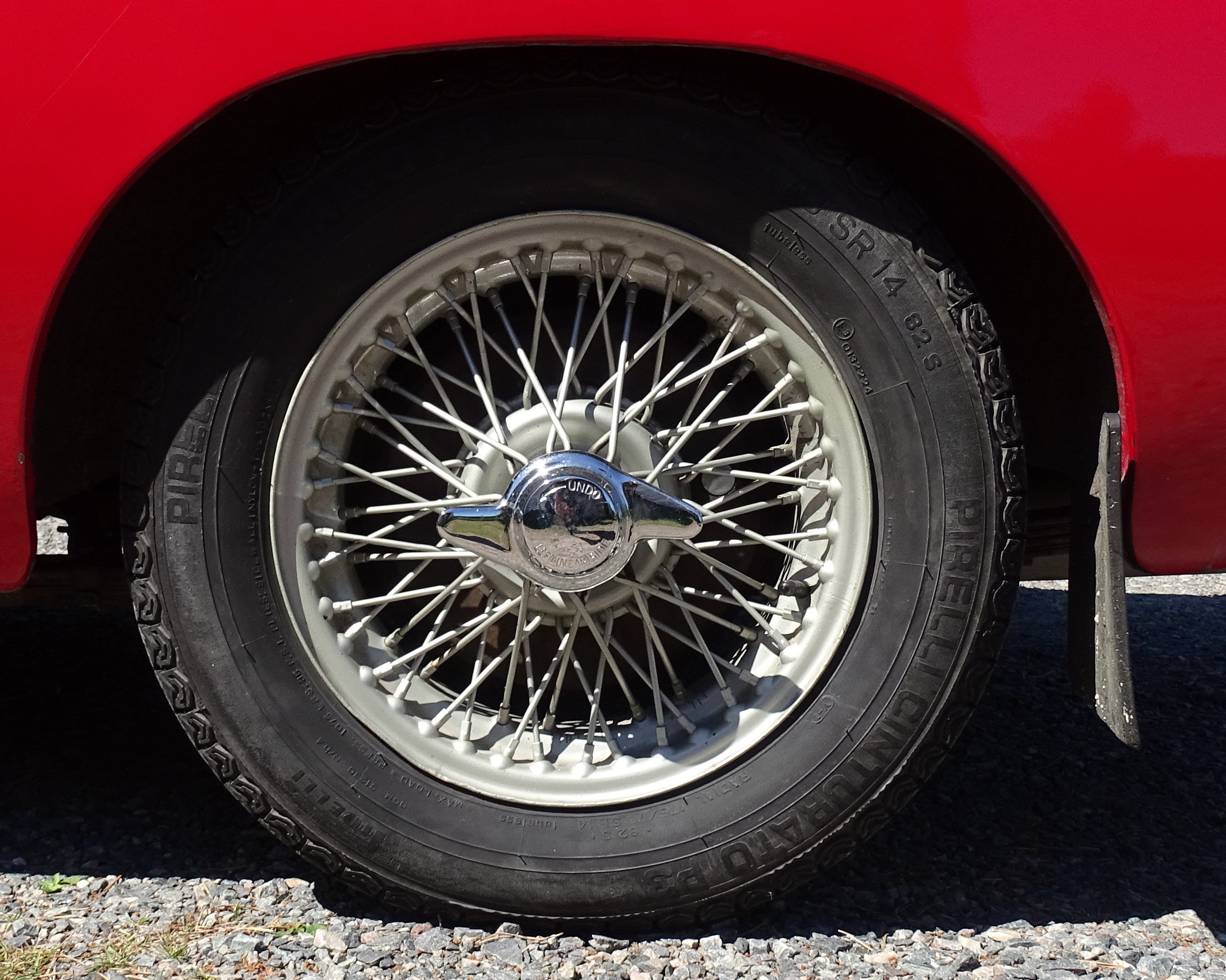 Vehicle Image 25
