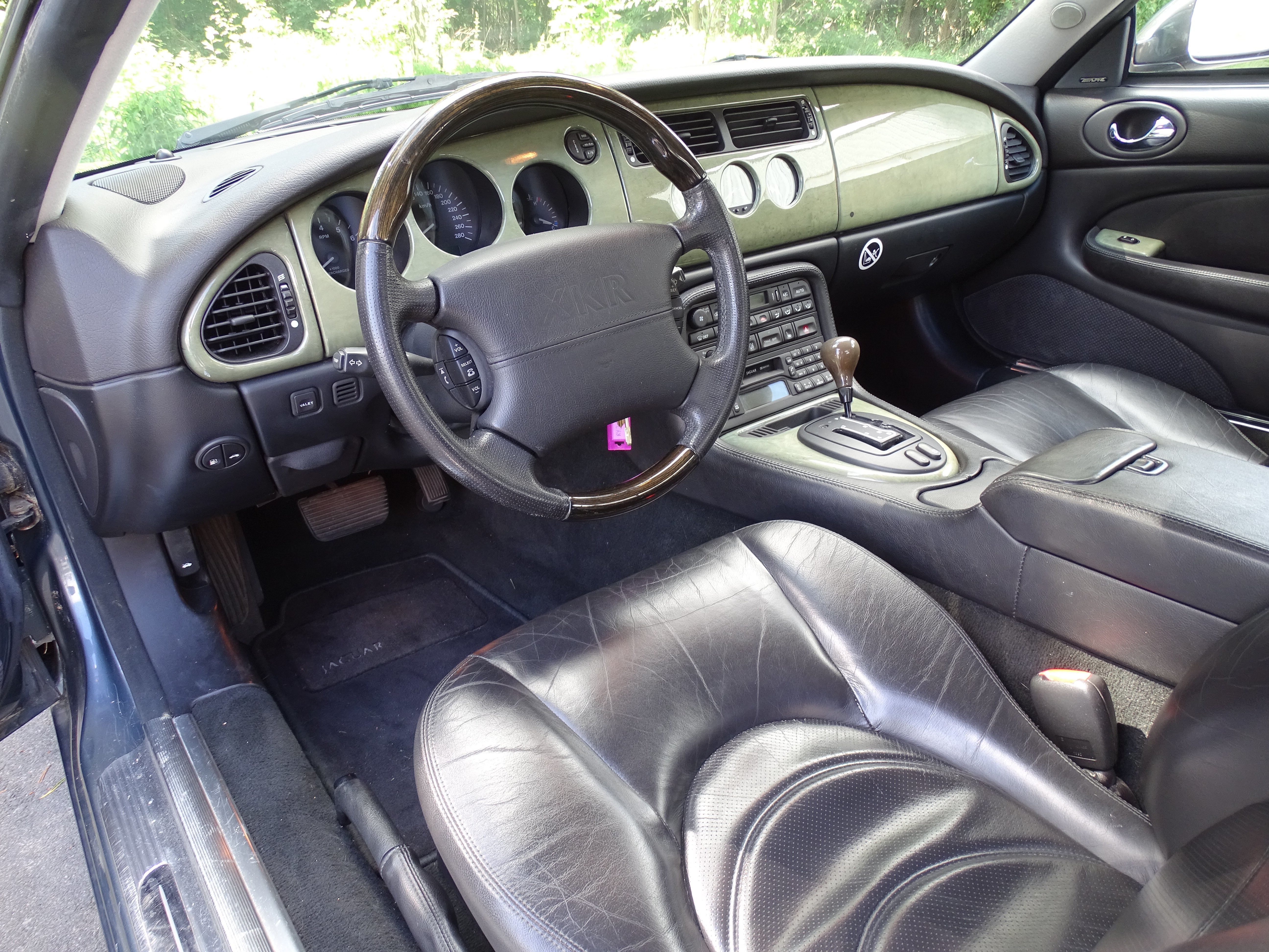 Vehicle Image 35