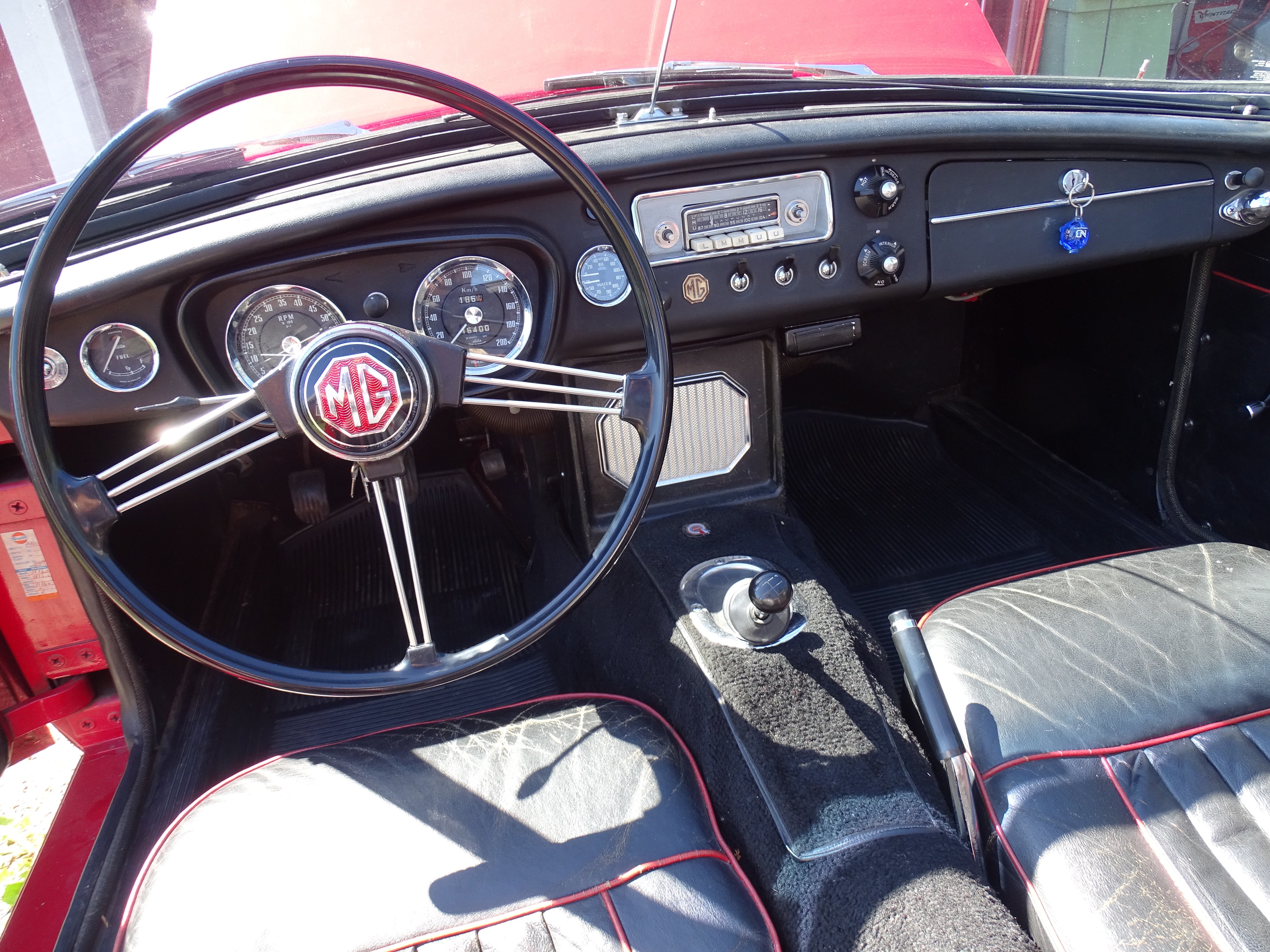 Vehicle Image 35