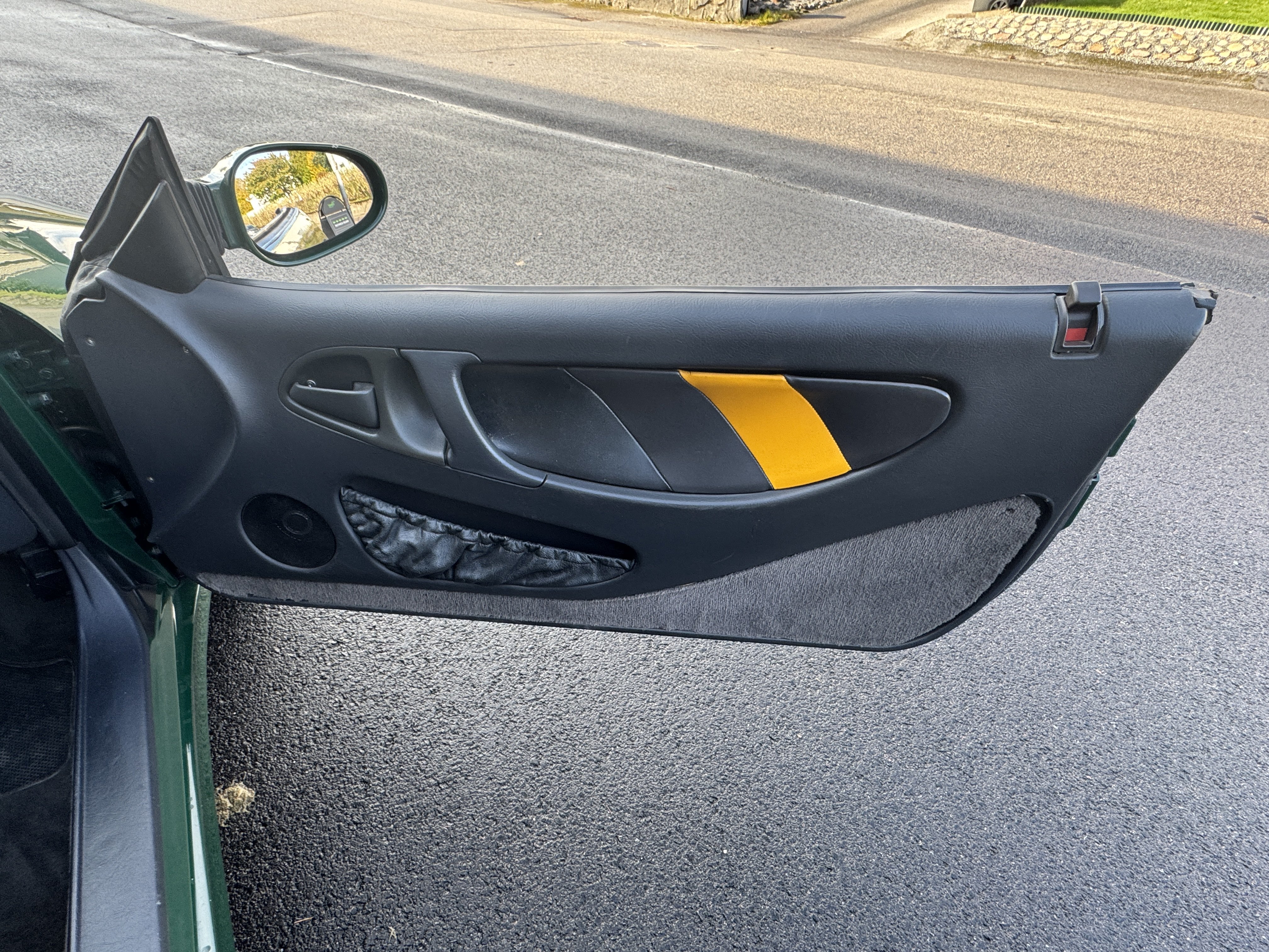 Vehicle Image 38