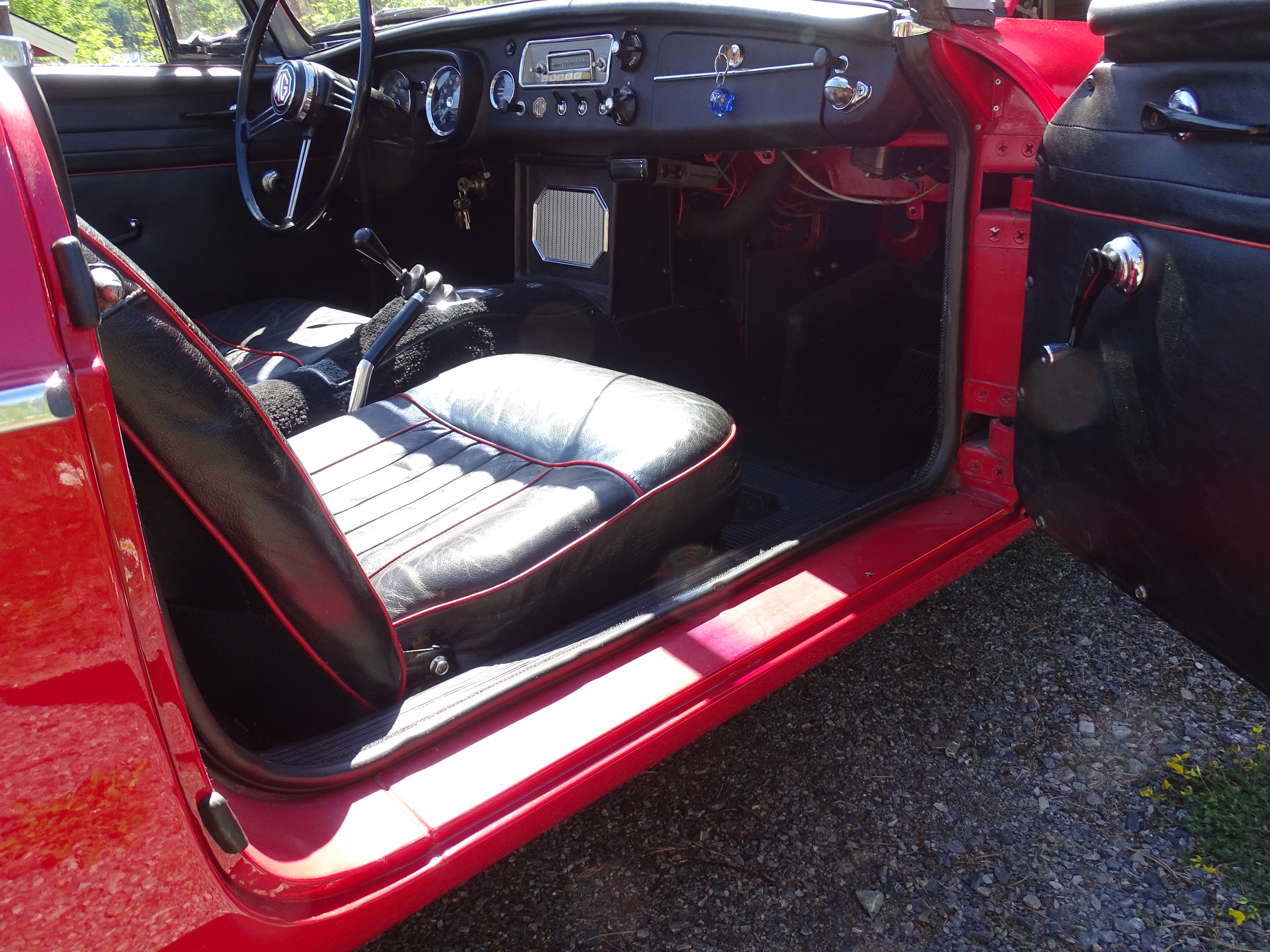 Vehicle Image 38