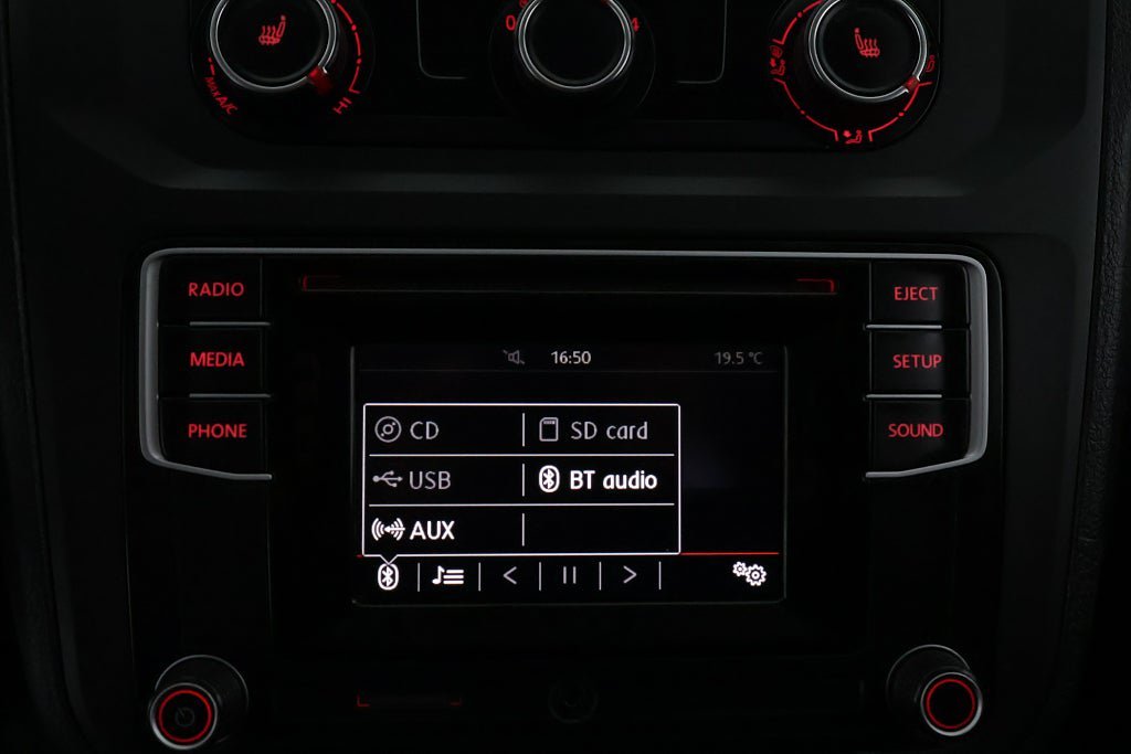 Vehicle Image 19