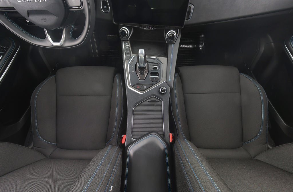 Vehicle Image 15