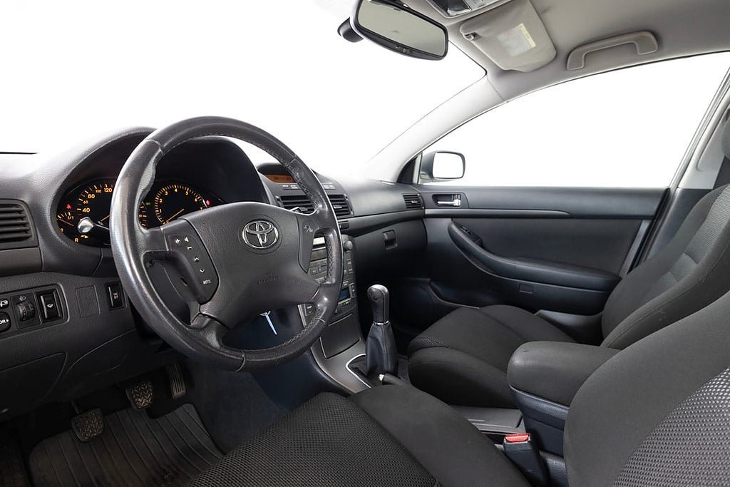 Vehicle Image 16