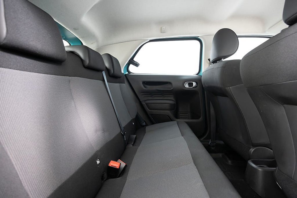 Vehicle Image 15