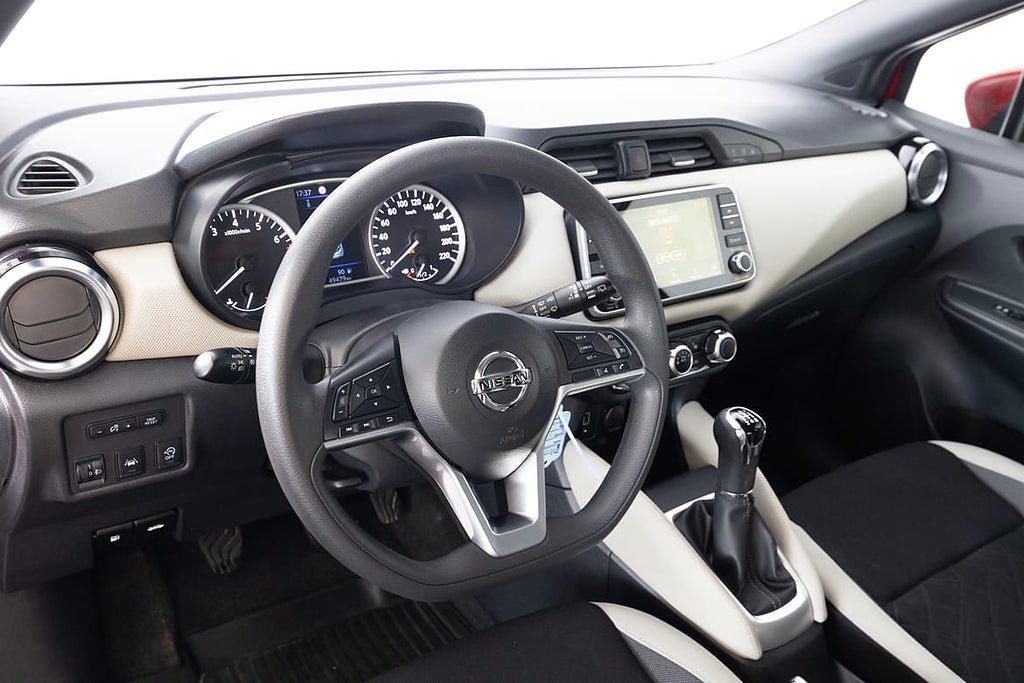 Vehicle Image 18