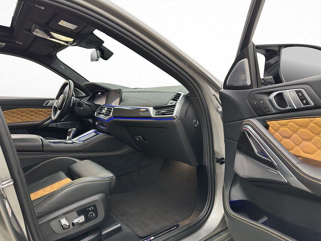 Vehicle Image 35