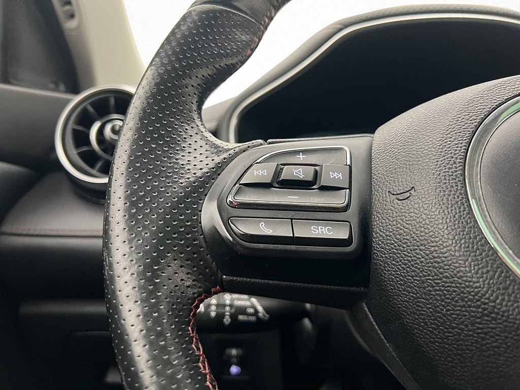 Vehicle Image 17