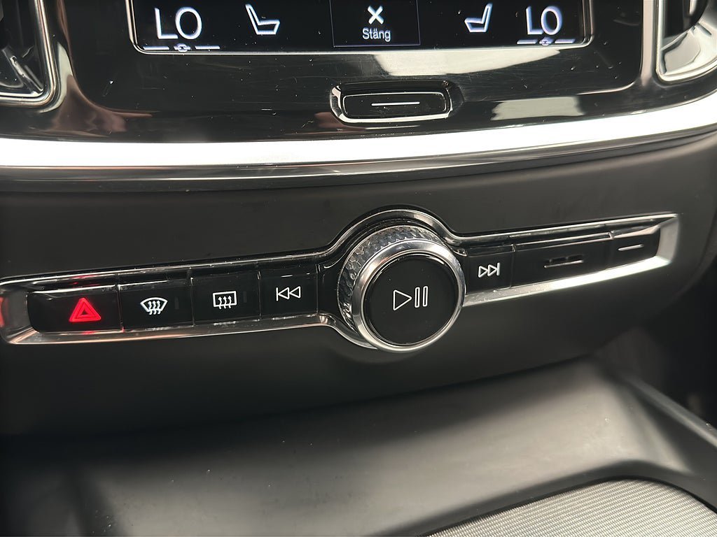 Vehicle Image 29