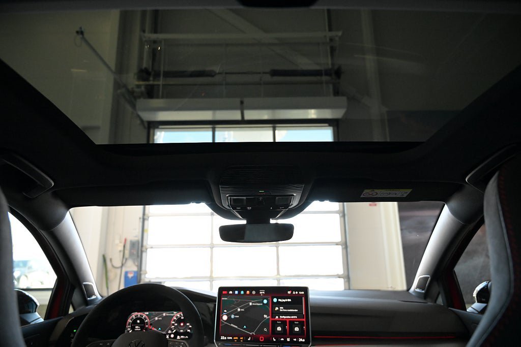 Vehicle Image 36