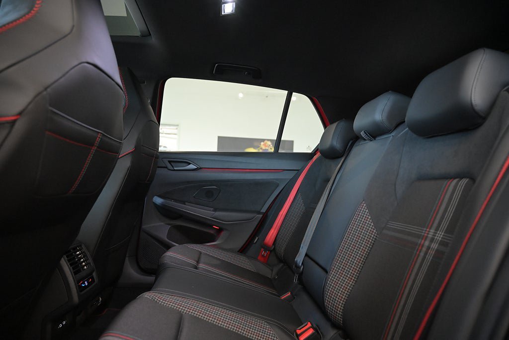 Vehicle Image 39