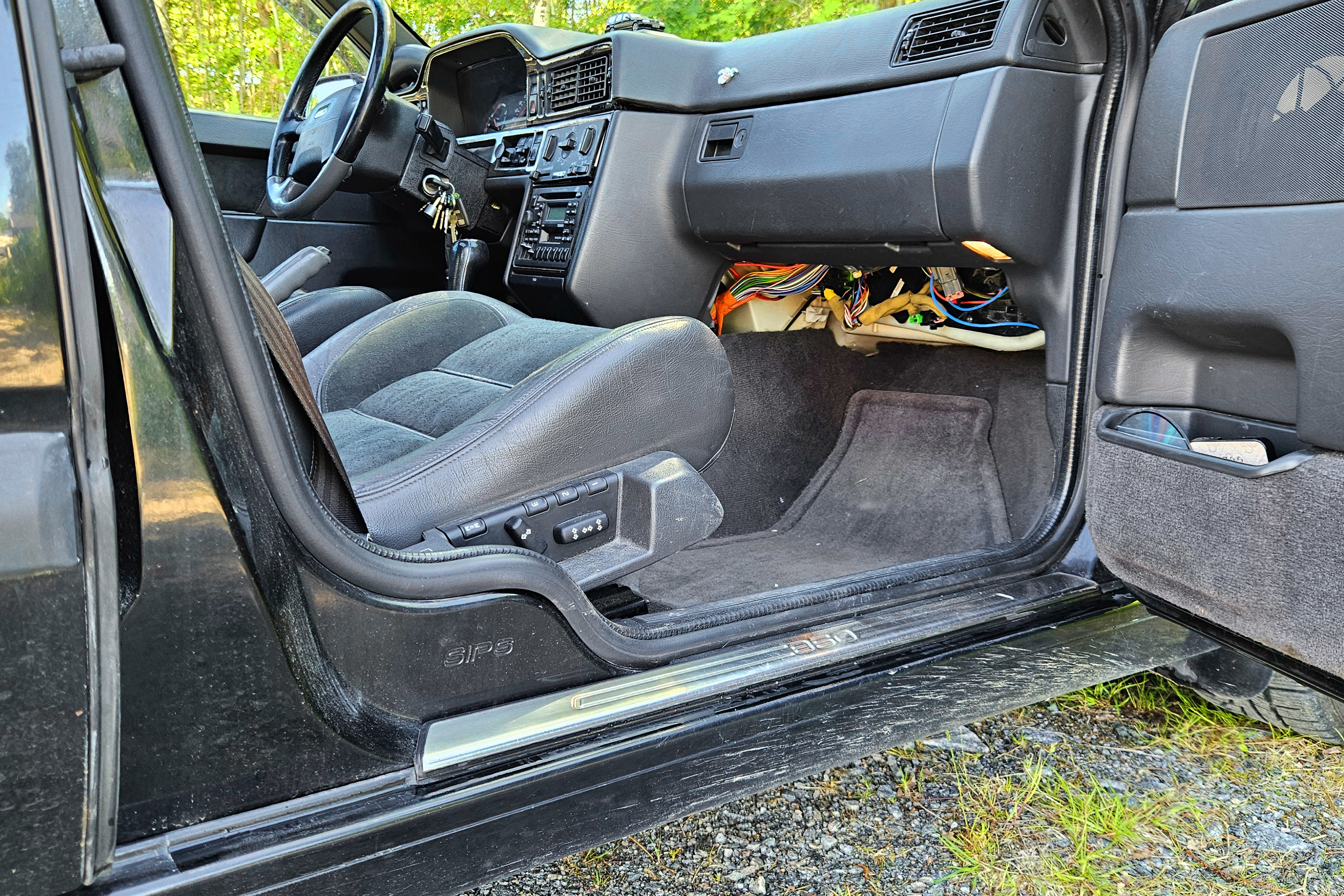 Vehicle Image 24