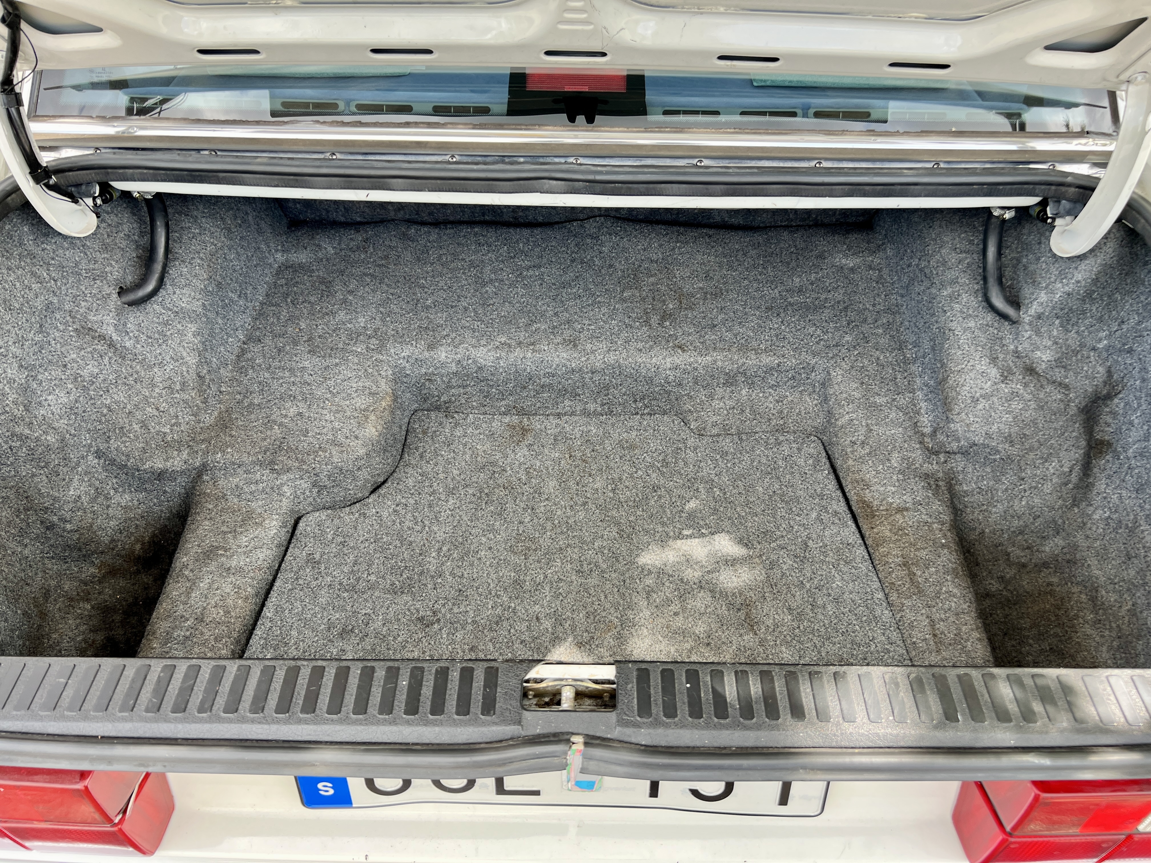 Vehicle Image 90
